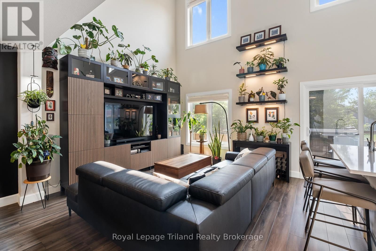 14 - 3202 VIVIAN LINE 37 LINE Image 17