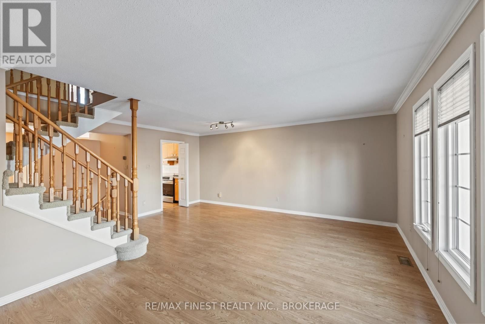 16 - 1 PLACE D'ARMES Image 13