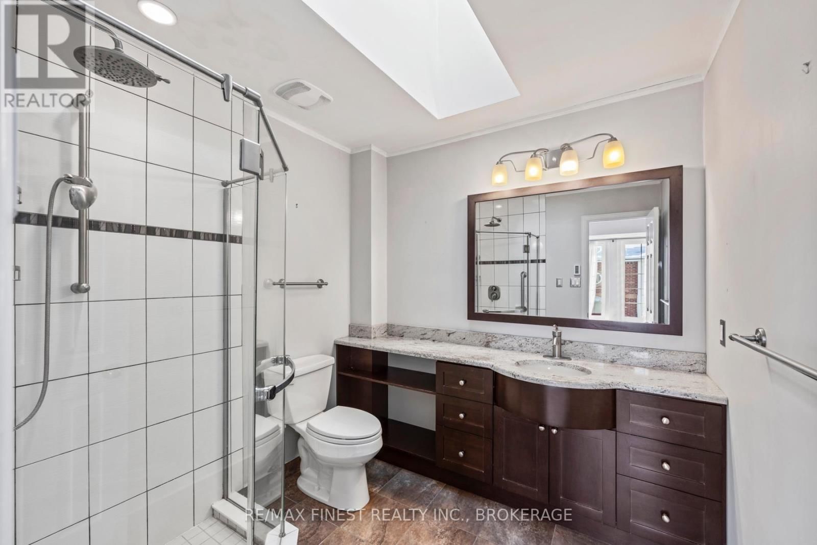 16 - 1 PLACE D'ARMES Image 20