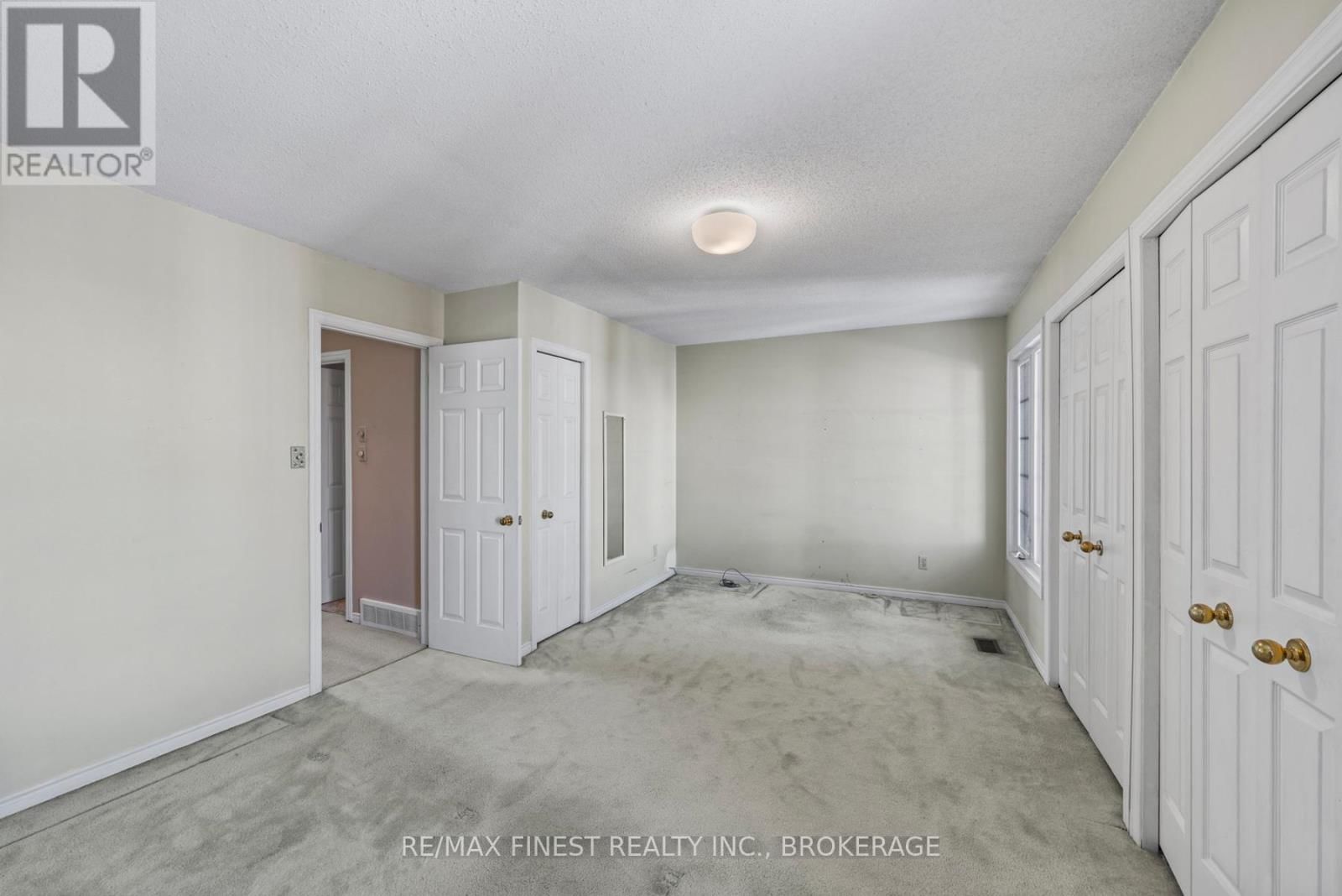 16 - 1 PLACE D'ARMES Image 25