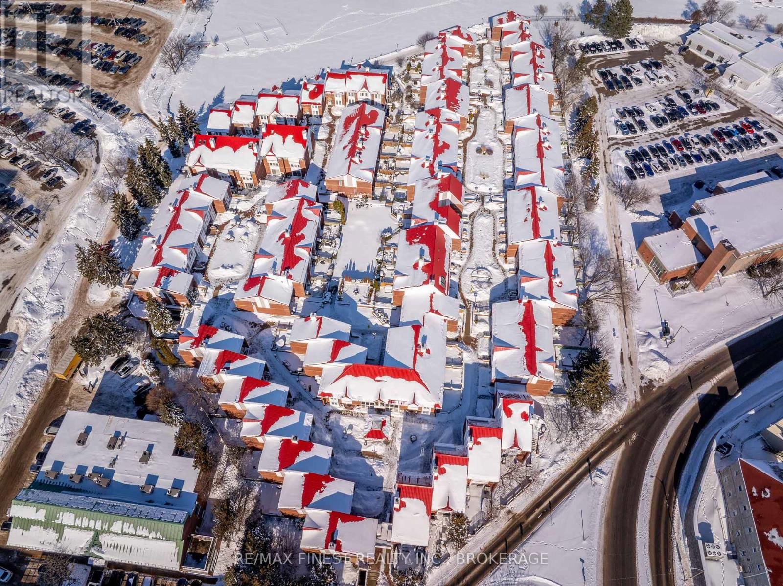 16 - 1 PLACE D'ARMES Image 40