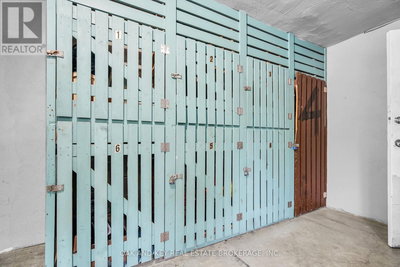 Image #1 of Commercial for Sale at Allen, London East , Ontario