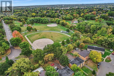 Image #1 of Commercial for Sale at Allen, London East , Ontario