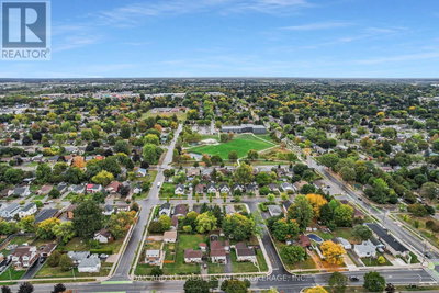 Image #1 of Commercial for Sale at Allen, London East , Ontario