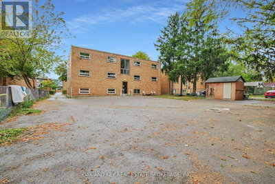 Image #1 of Commercial for Sale at Allen, London East , Ontario