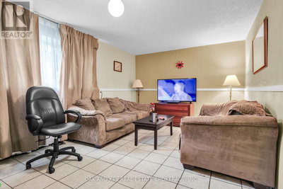 Image #1 of Commercial for Sale at Allen, London East , Ontario