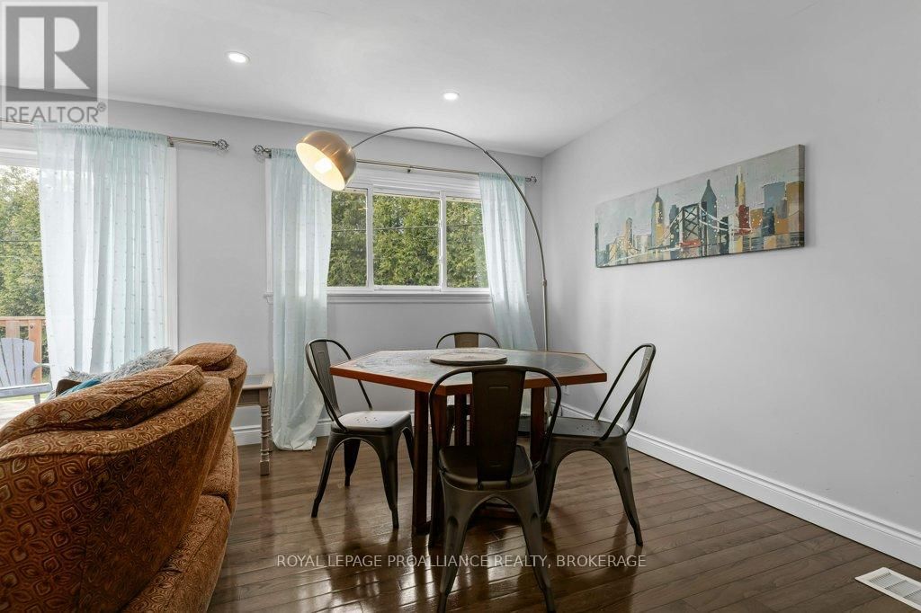 168 AVENUE ROAD Image 10