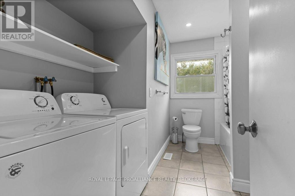 168 AVENUE ROAD Image 19