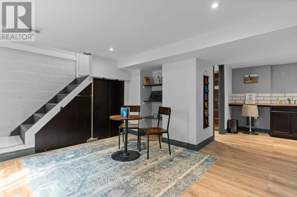 168 AVENUE ROAD Image 23