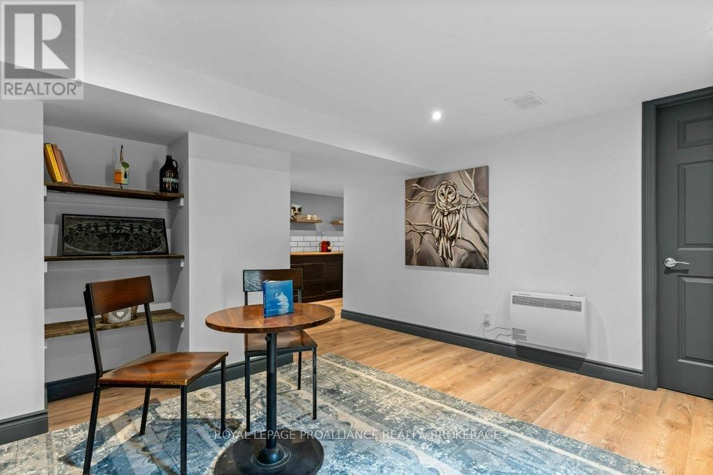 168 AVENUE ROAD Image 25