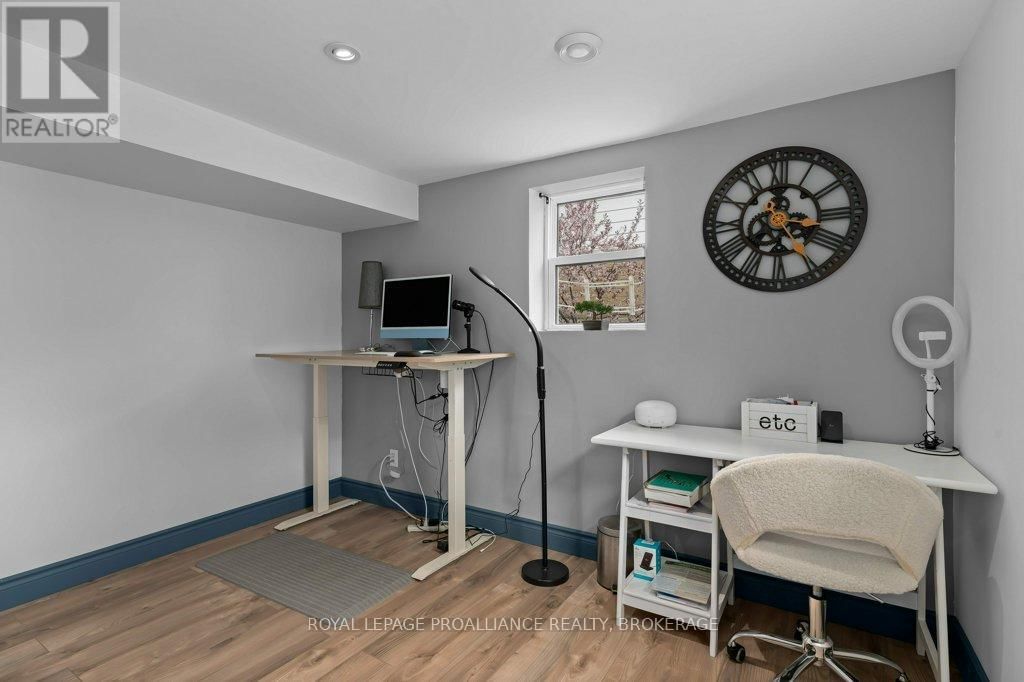 168 AVENUE ROAD Image 34