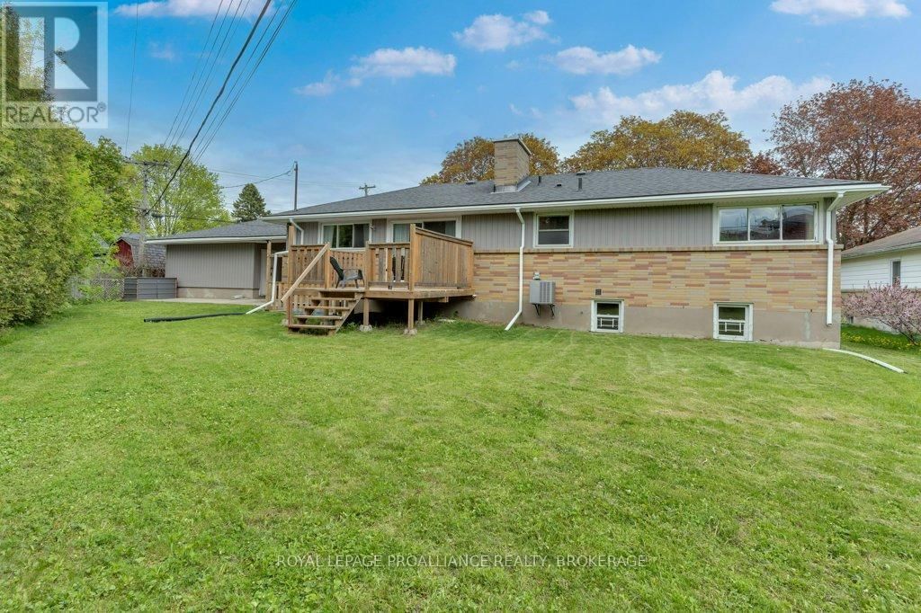 168 AVENUE ROAD Image 39