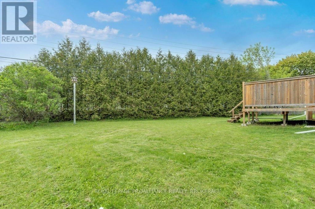 168 AVENUE ROAD Image 40