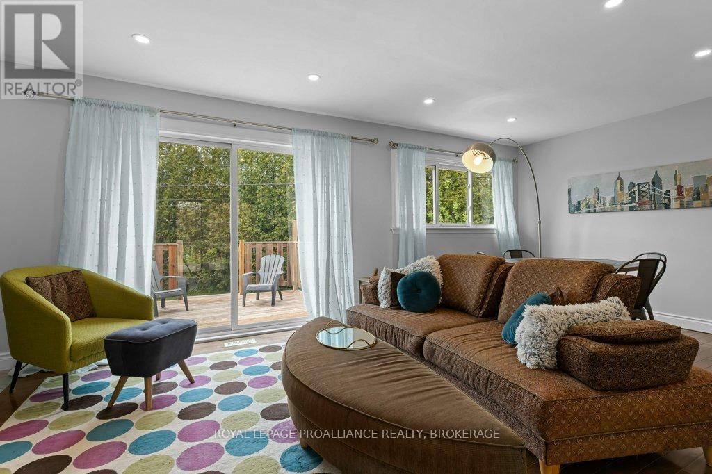 168 AVENUE ROAD Image 9