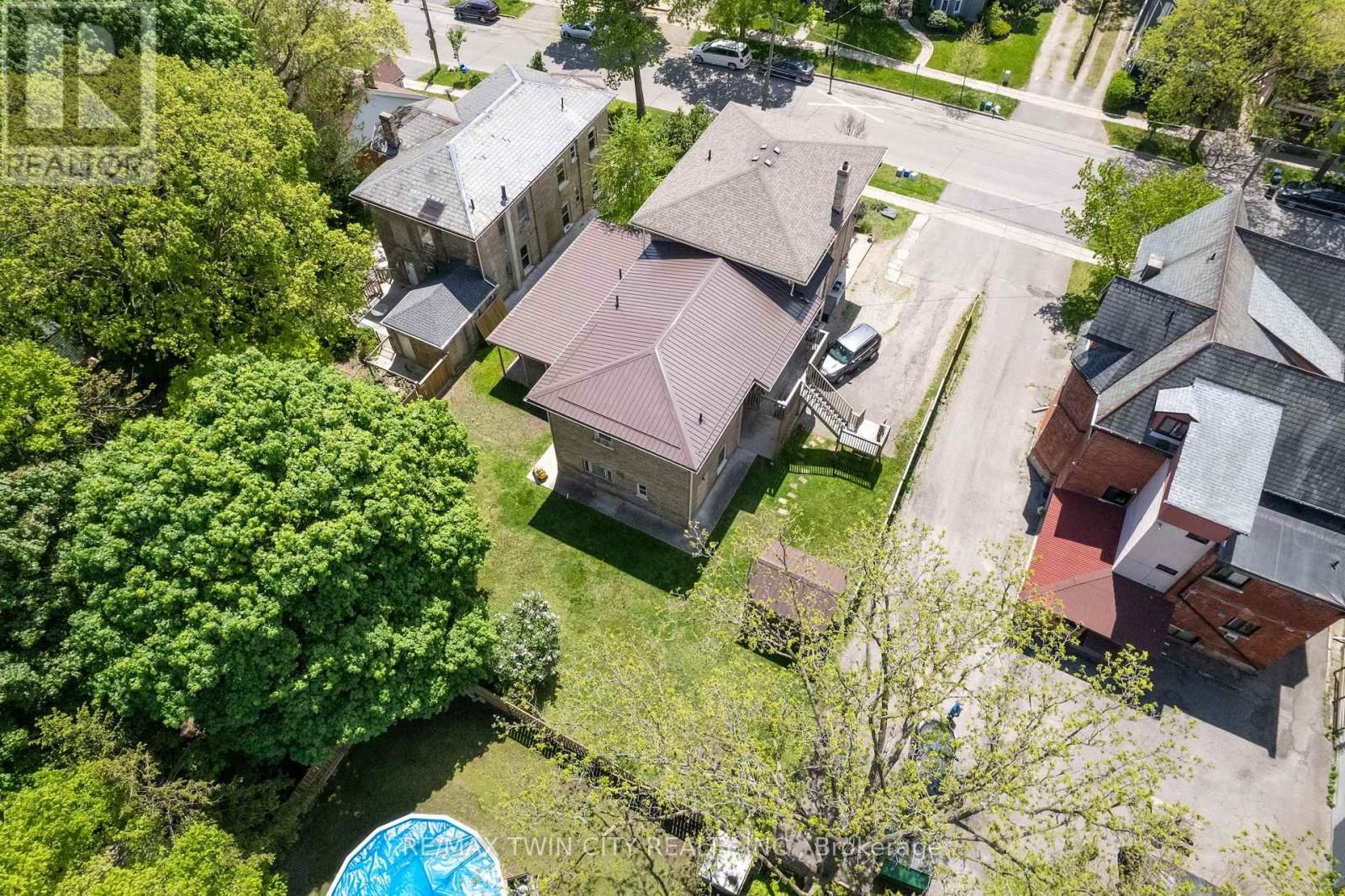 84 SHERIDAN STREET Image 22