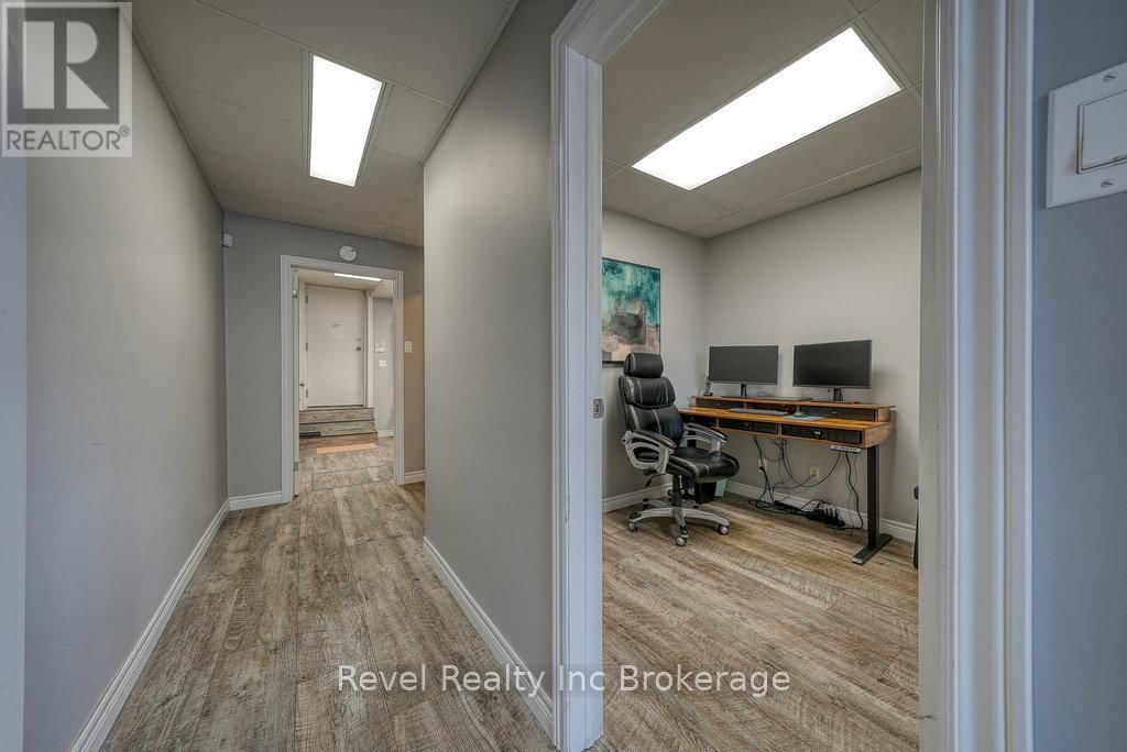 9 KING STREET WEST Image 10