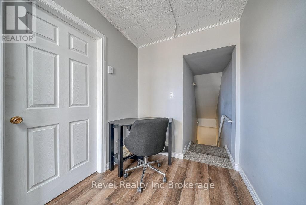 9 KING STREET WEST Image 17