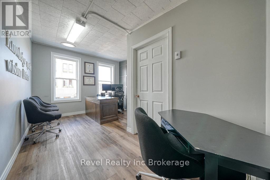 9 KING STREET WEST Image 18