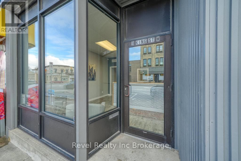 9 KING STREET WEST Image 4