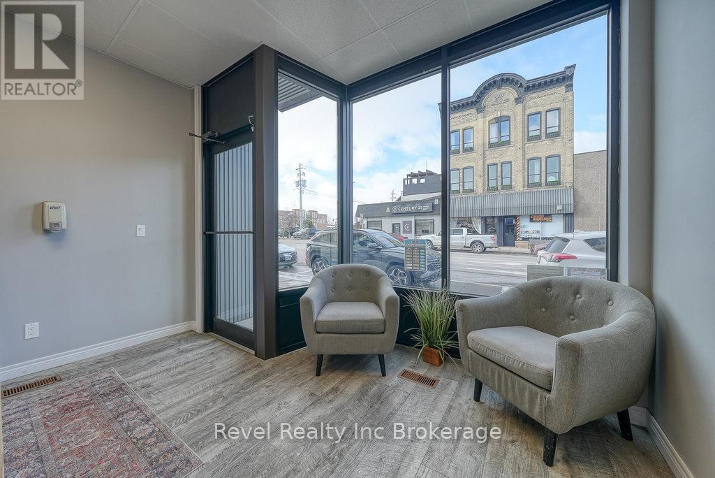 9 KING STREET WEST Image 5