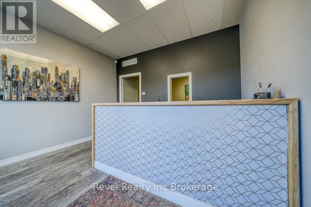 9 KING STREET WEST Image 8