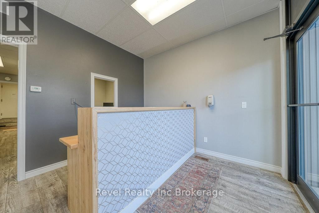 9 KING STREET WEST Image 9