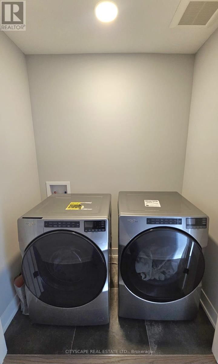 20-297 WHITING STREET Image 36