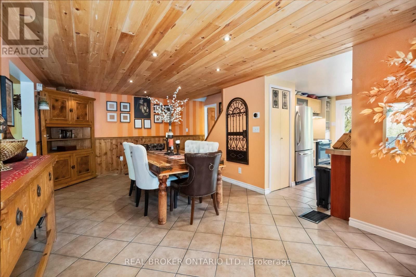 190 WOODS ROAD Image 11