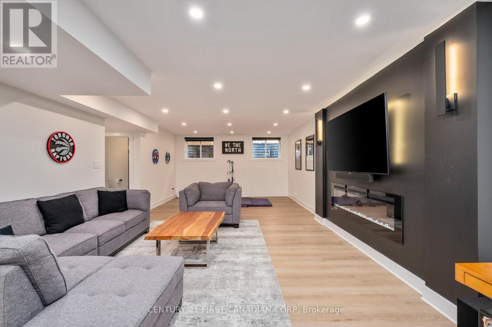 3490 SILVERLEAF CHASE Image 35