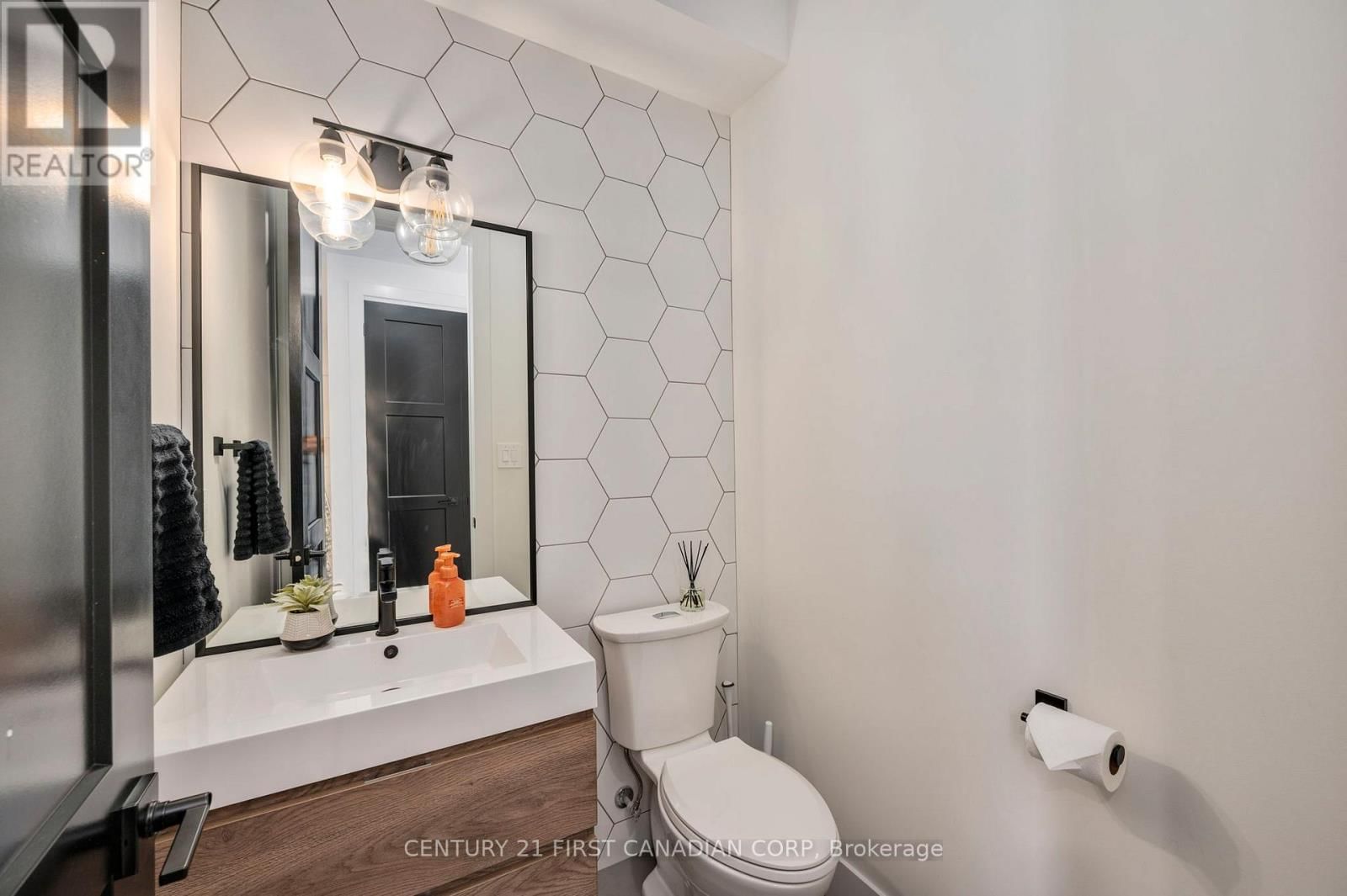 3490 SILVERLEAF CHASE Image 8