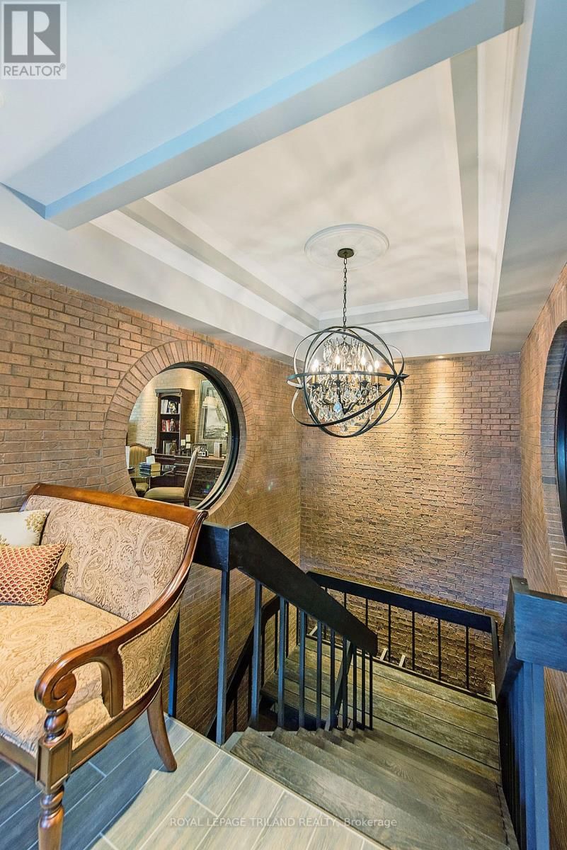 424 WATERLOO STREET Image 13