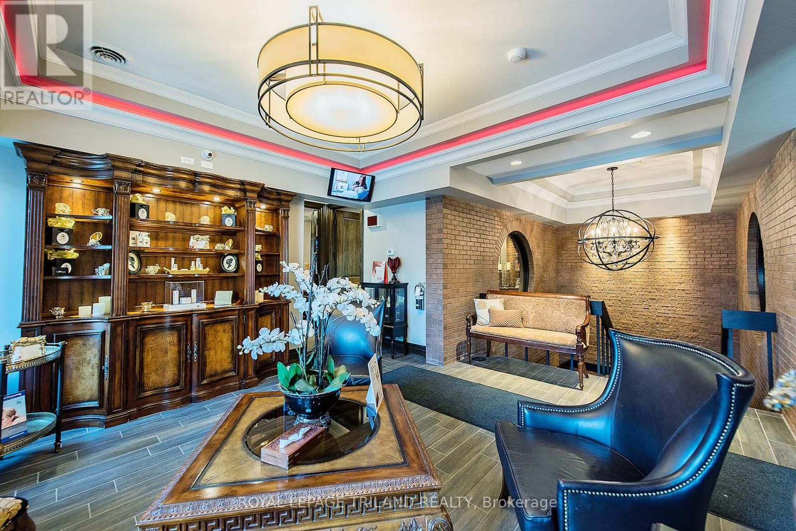 424 WATERLOO STREET Image 14