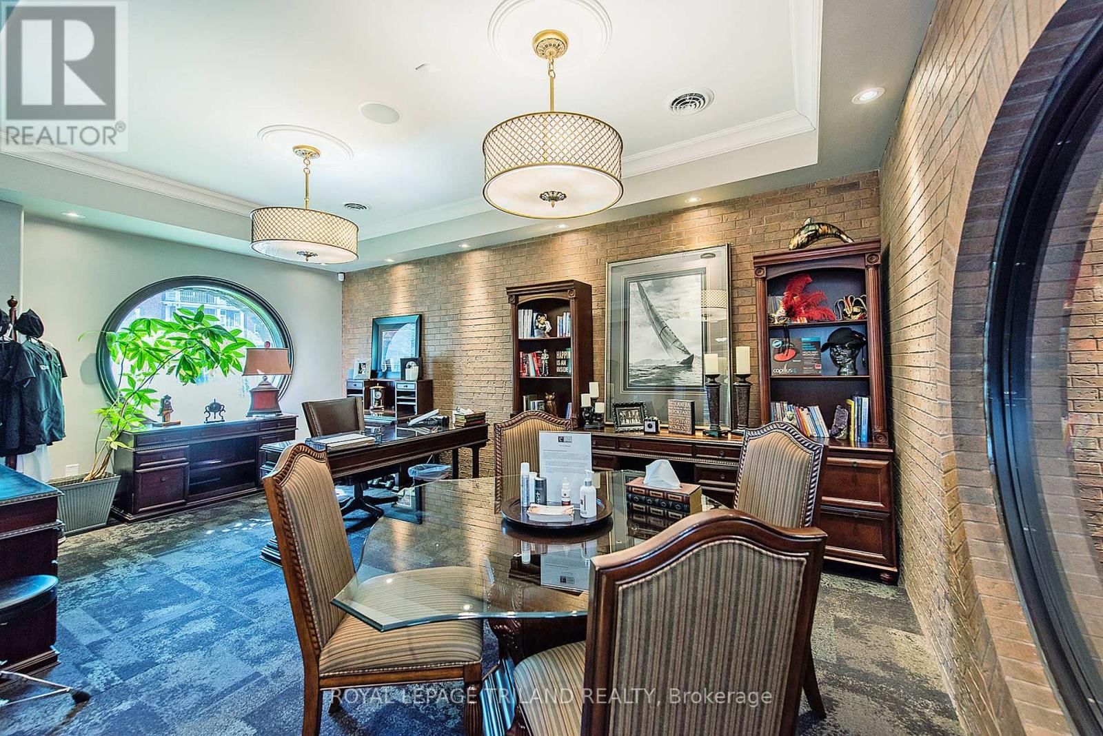 424 WATERLOO STREET Image 16