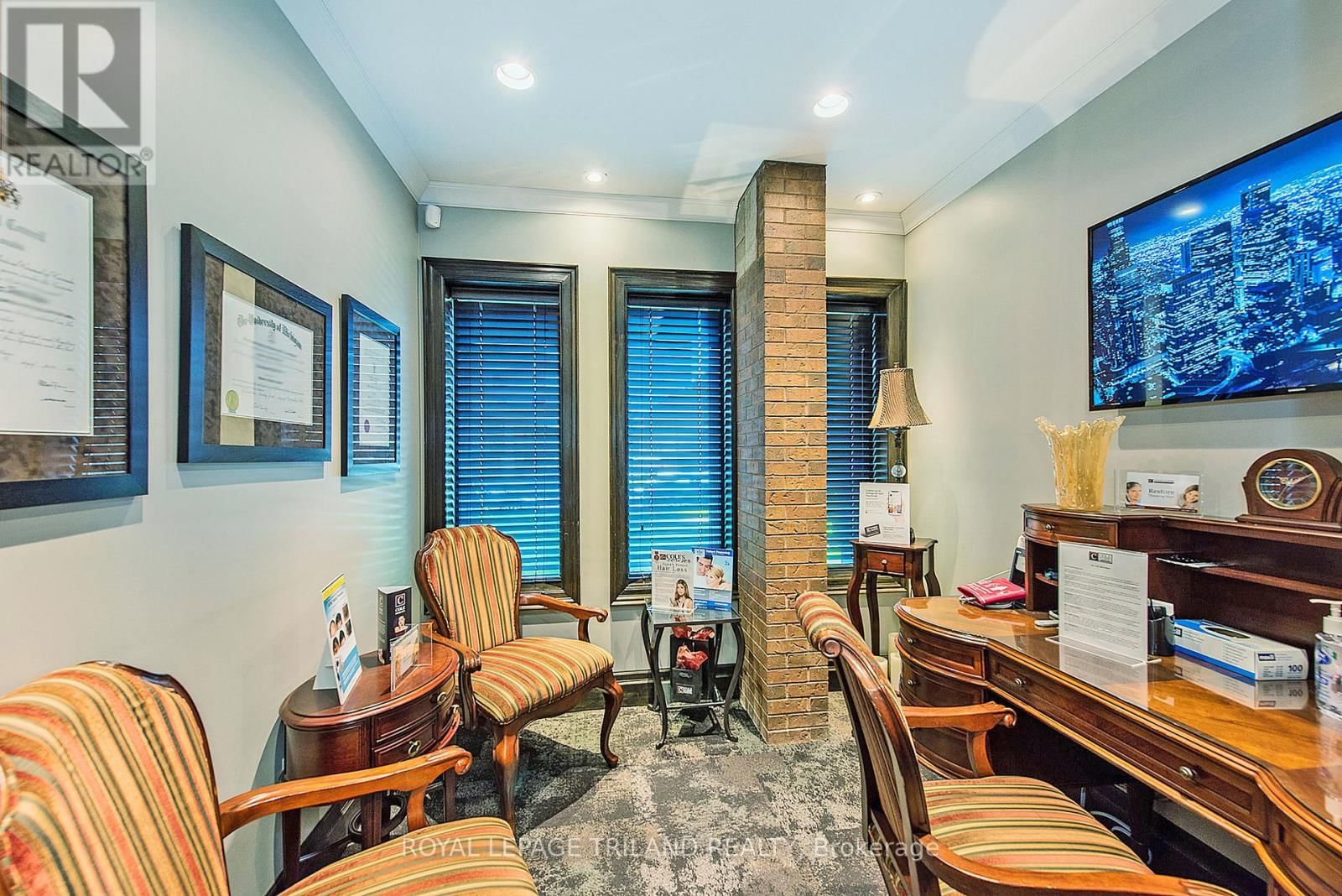 424 WATERLOO STREET Image 20