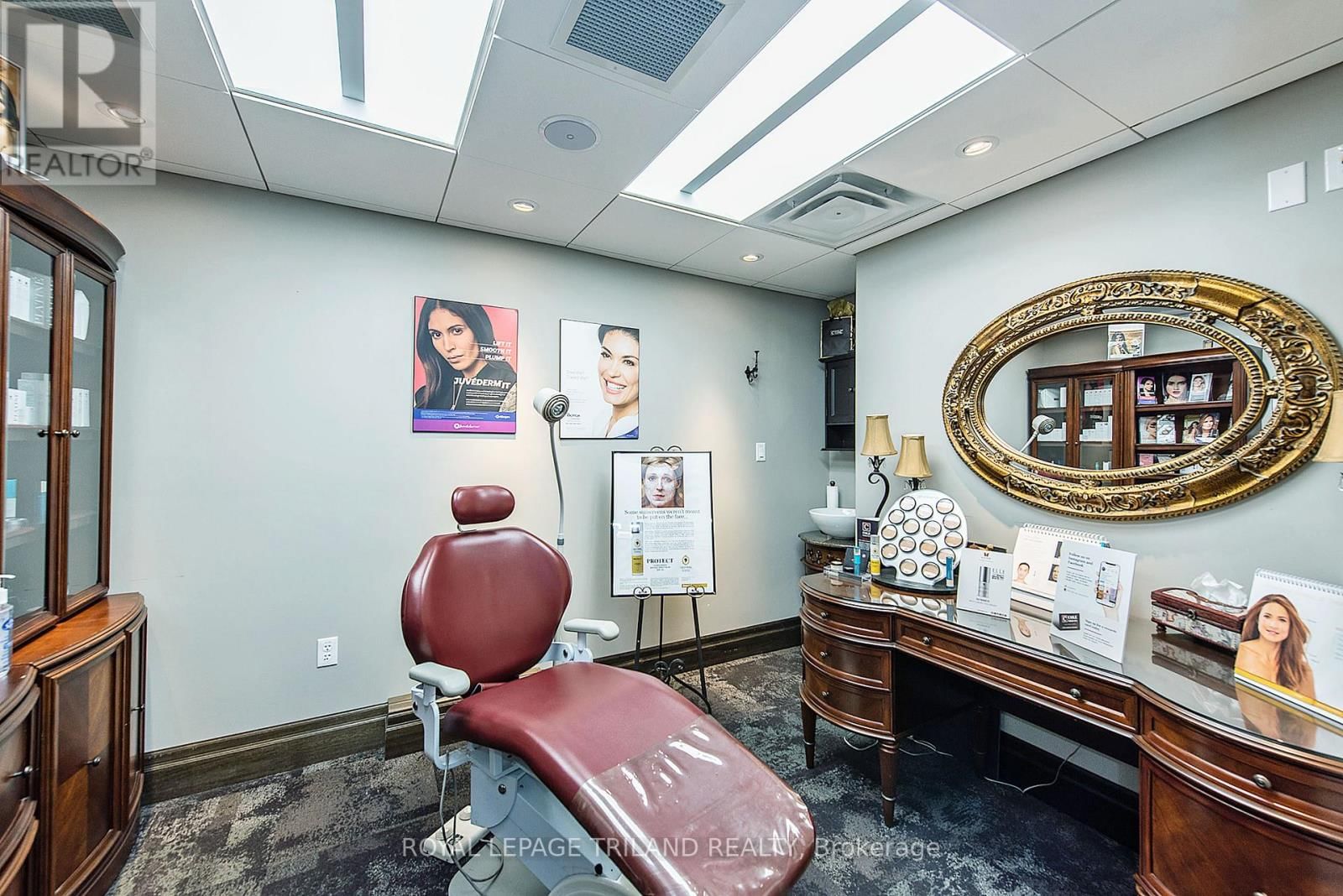 424 WATERLOO STREET Image 25