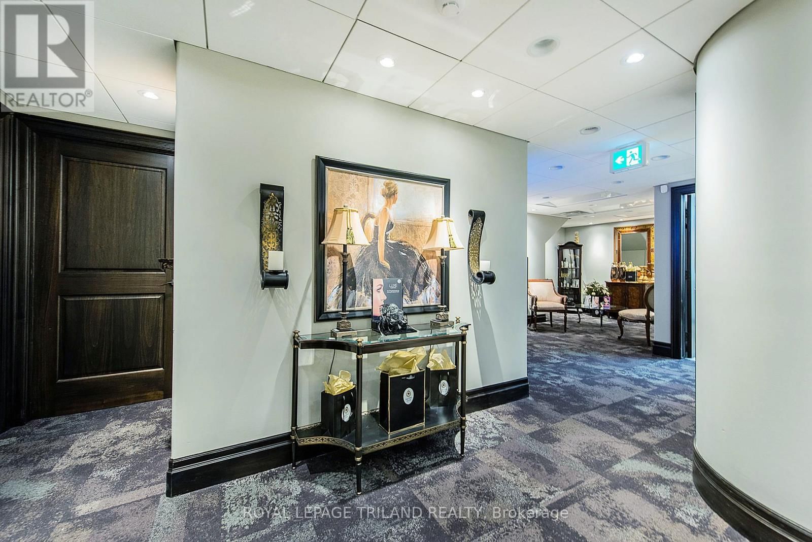 424 WATERLOO STREET Image 37