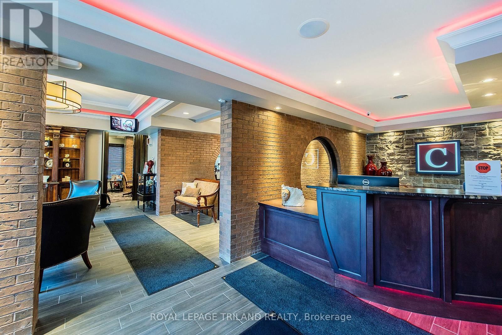 424 WATERLOO STREET Image 6