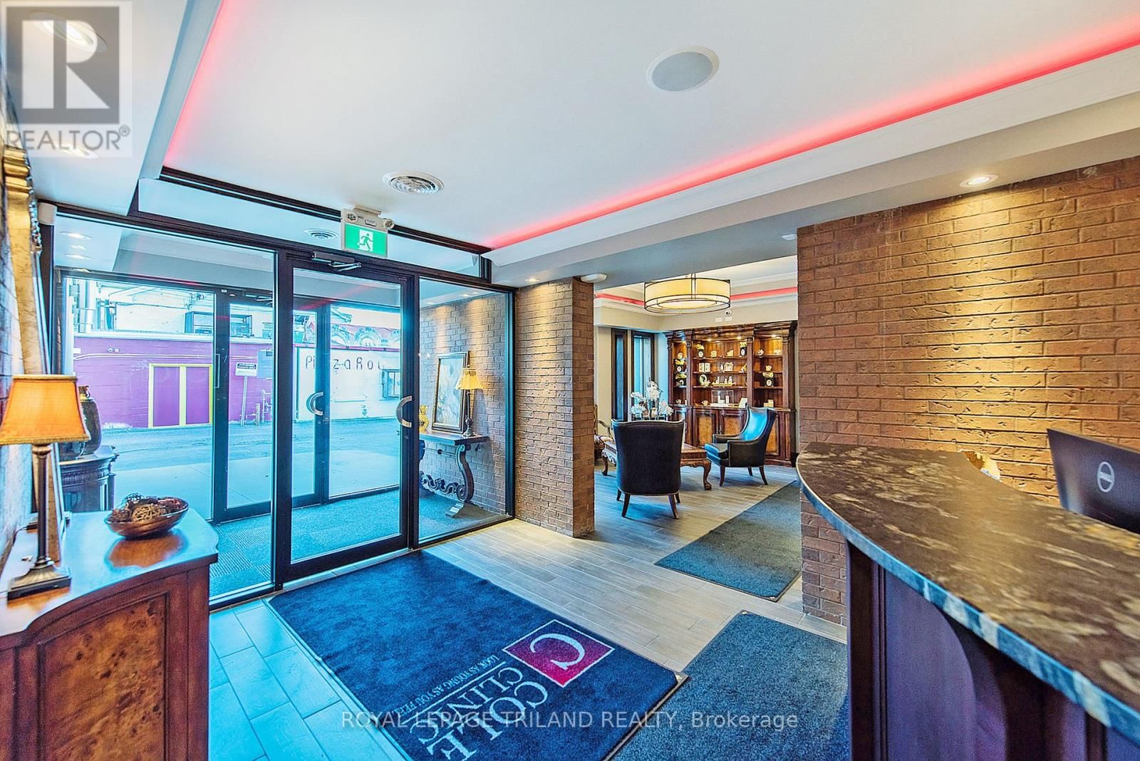 424 WATERLOO STREET Image 7