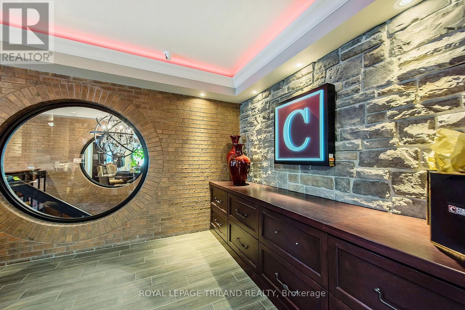 424 WATERLOO STREET Image 9