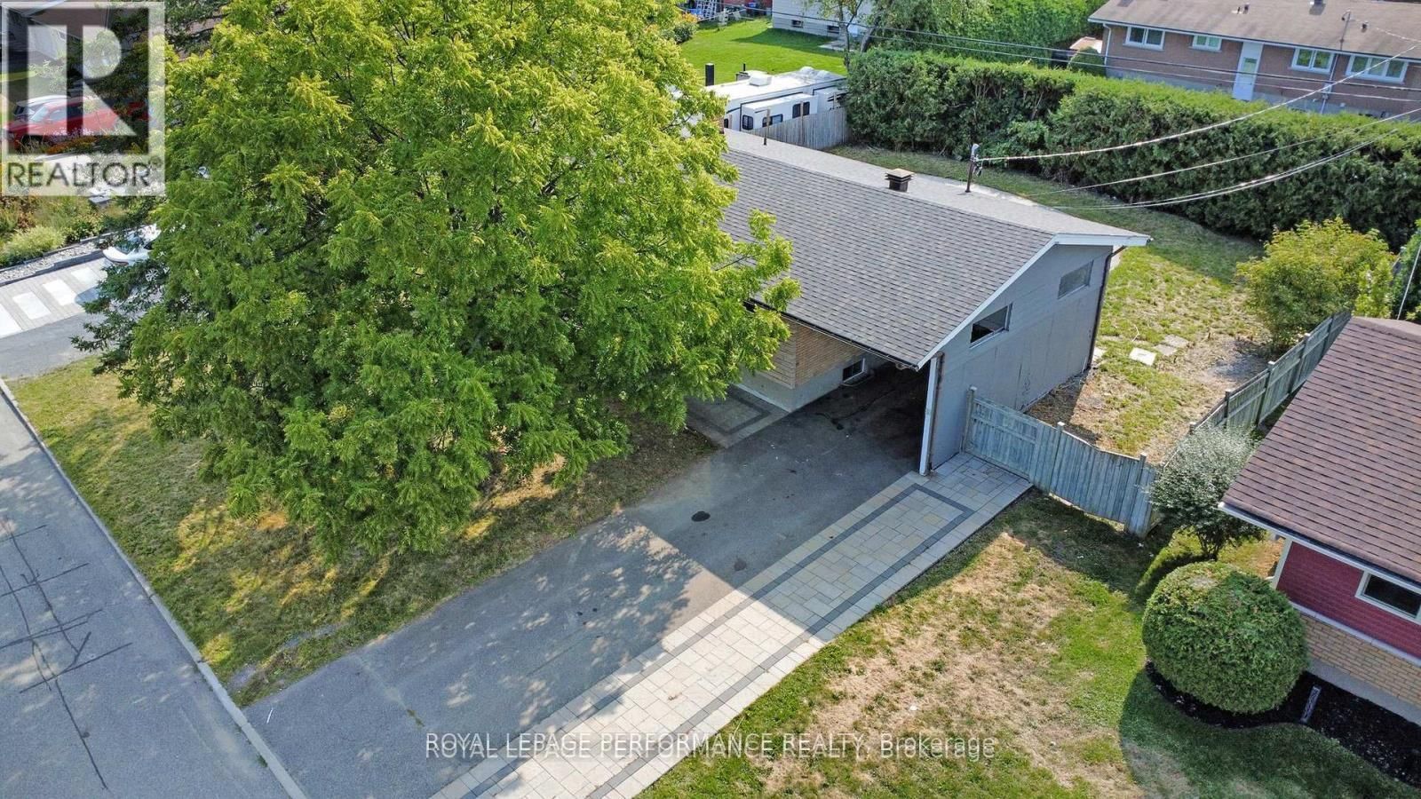 26 MAJESTIC DRIVE Image 18