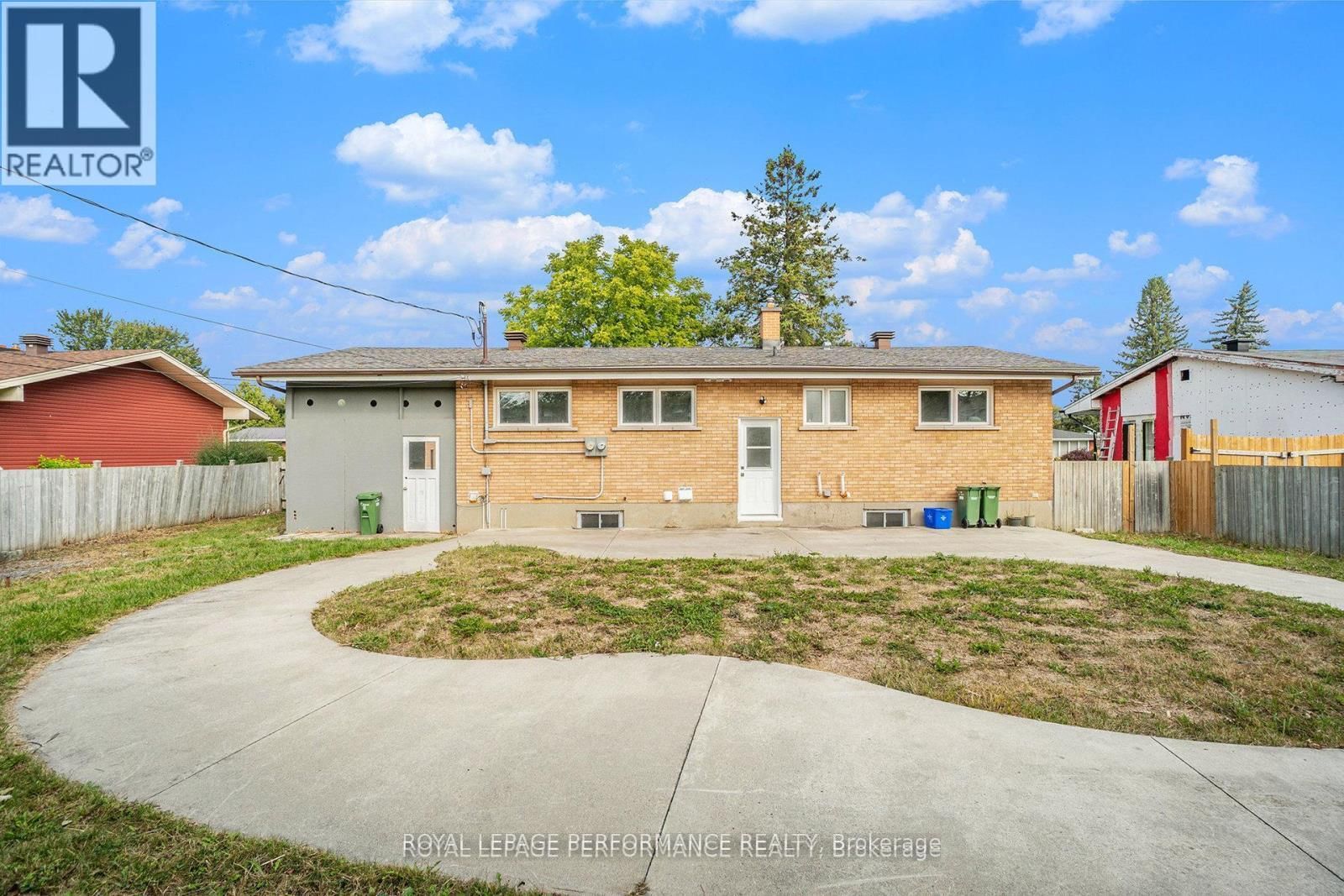 26 MAJESTIC DRIVE Image 20