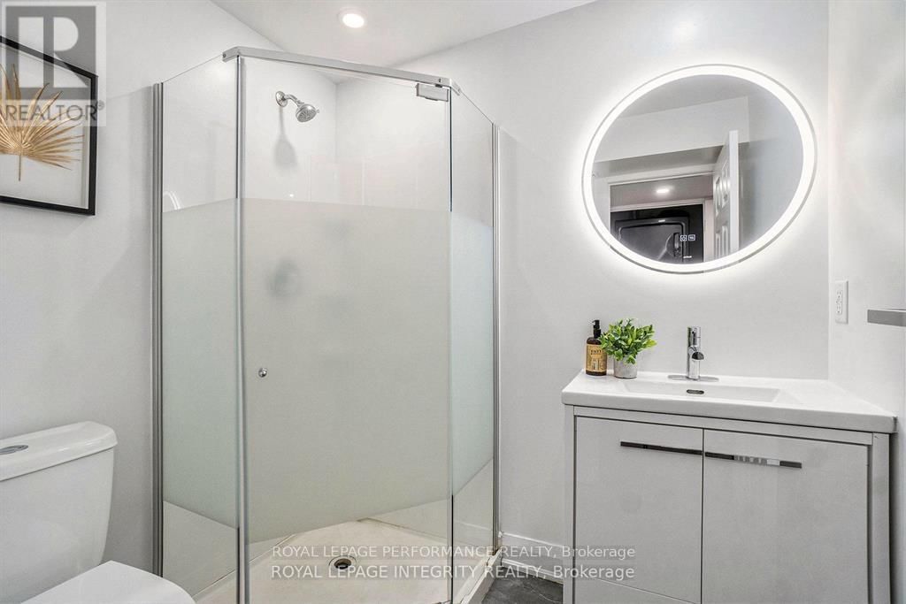 26-B MAJESTIC DRIVE Image 13