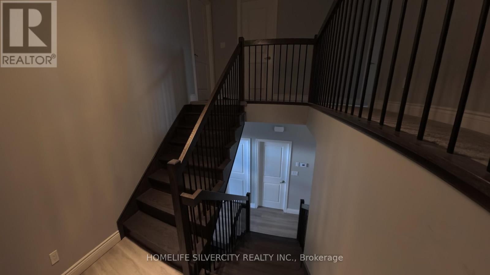 550 BONAVENTURE COURT Image 12