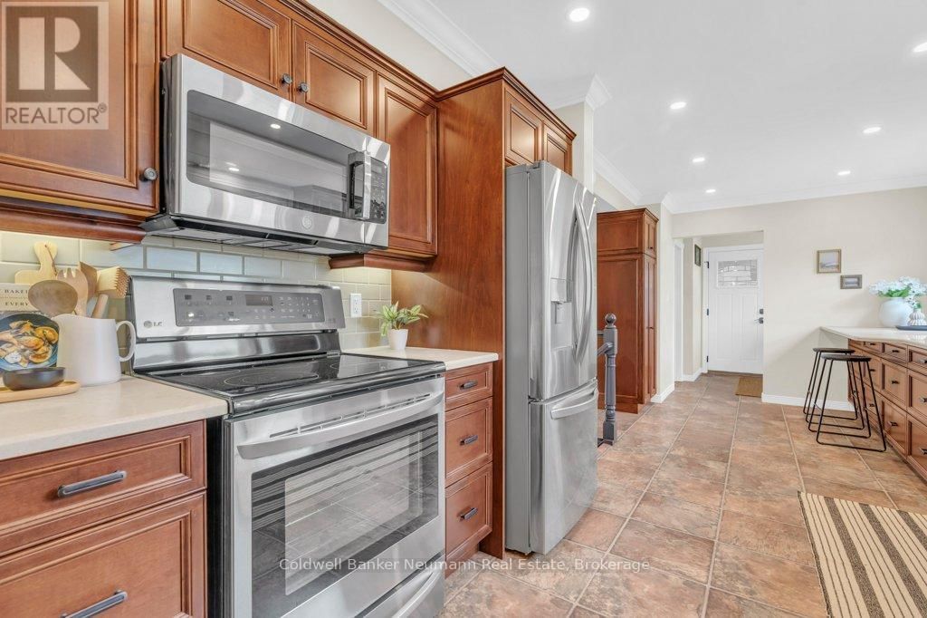 7776 MILL ROAD Image 16