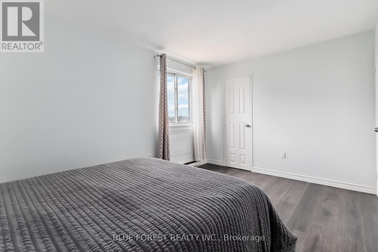 501 - 1100 JALNA BOULEVARD Image 20