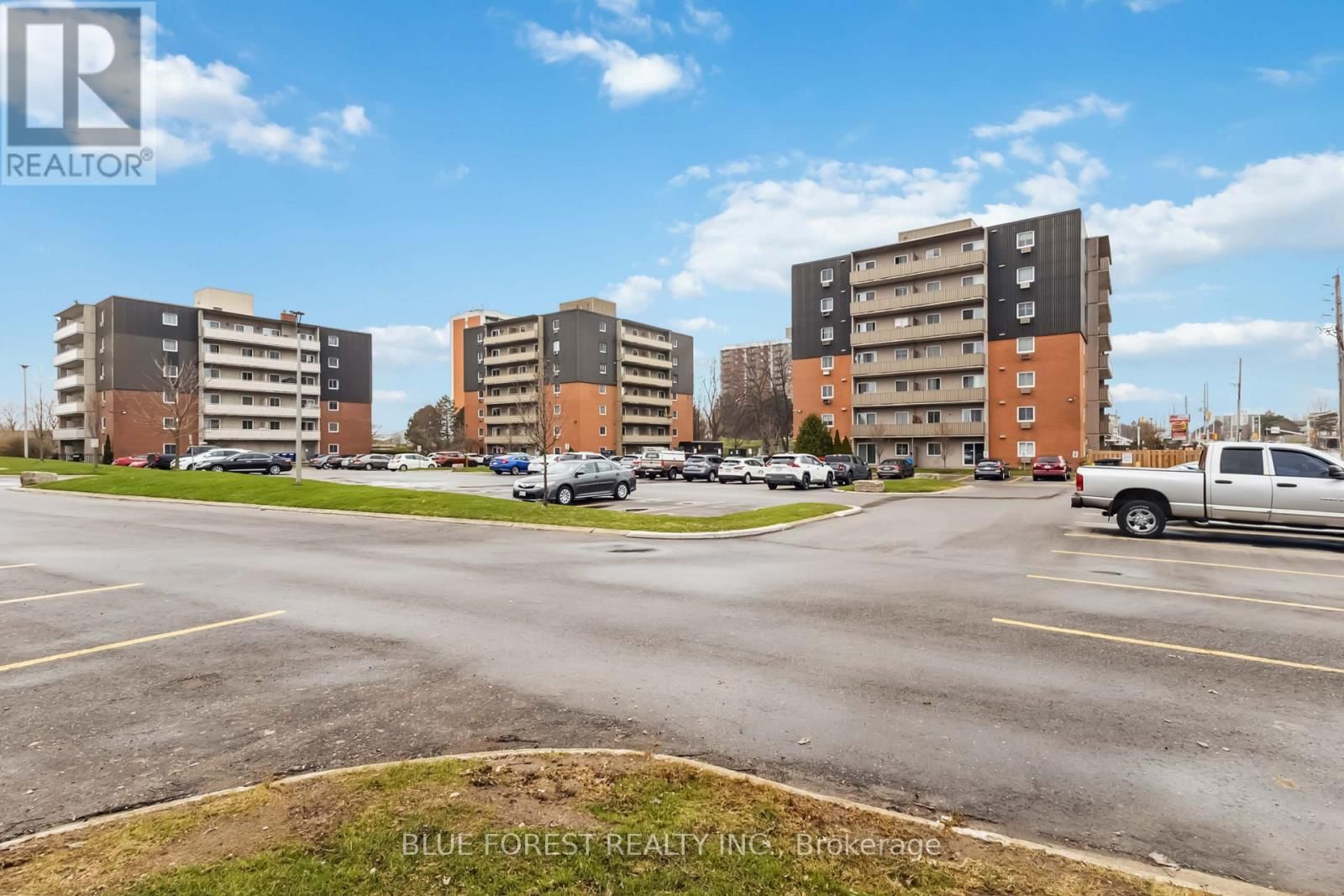 501 - 1100 JALNA BOULEVARD Image 30