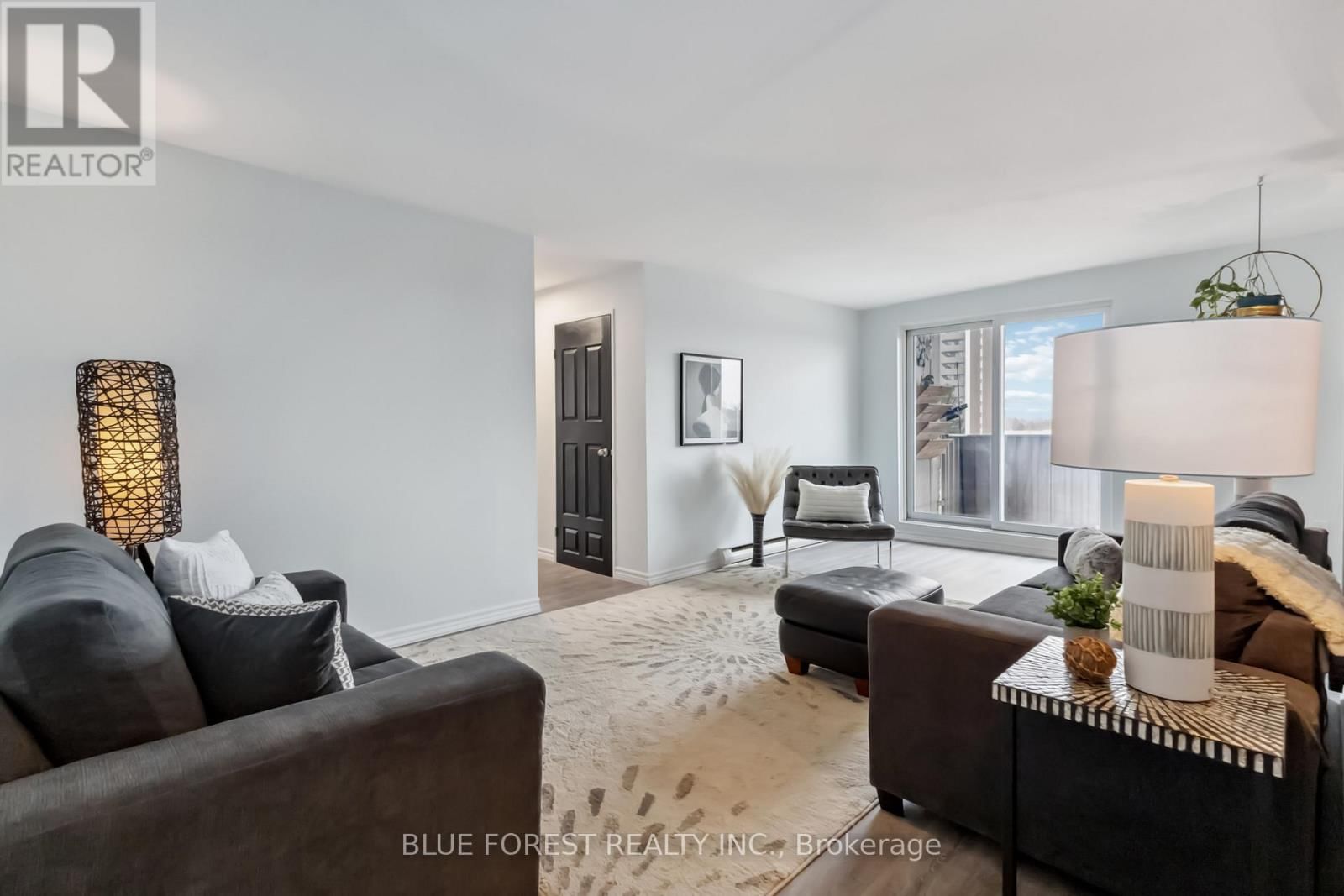 501 - 1100 JALNA BOULEVARD Image 4