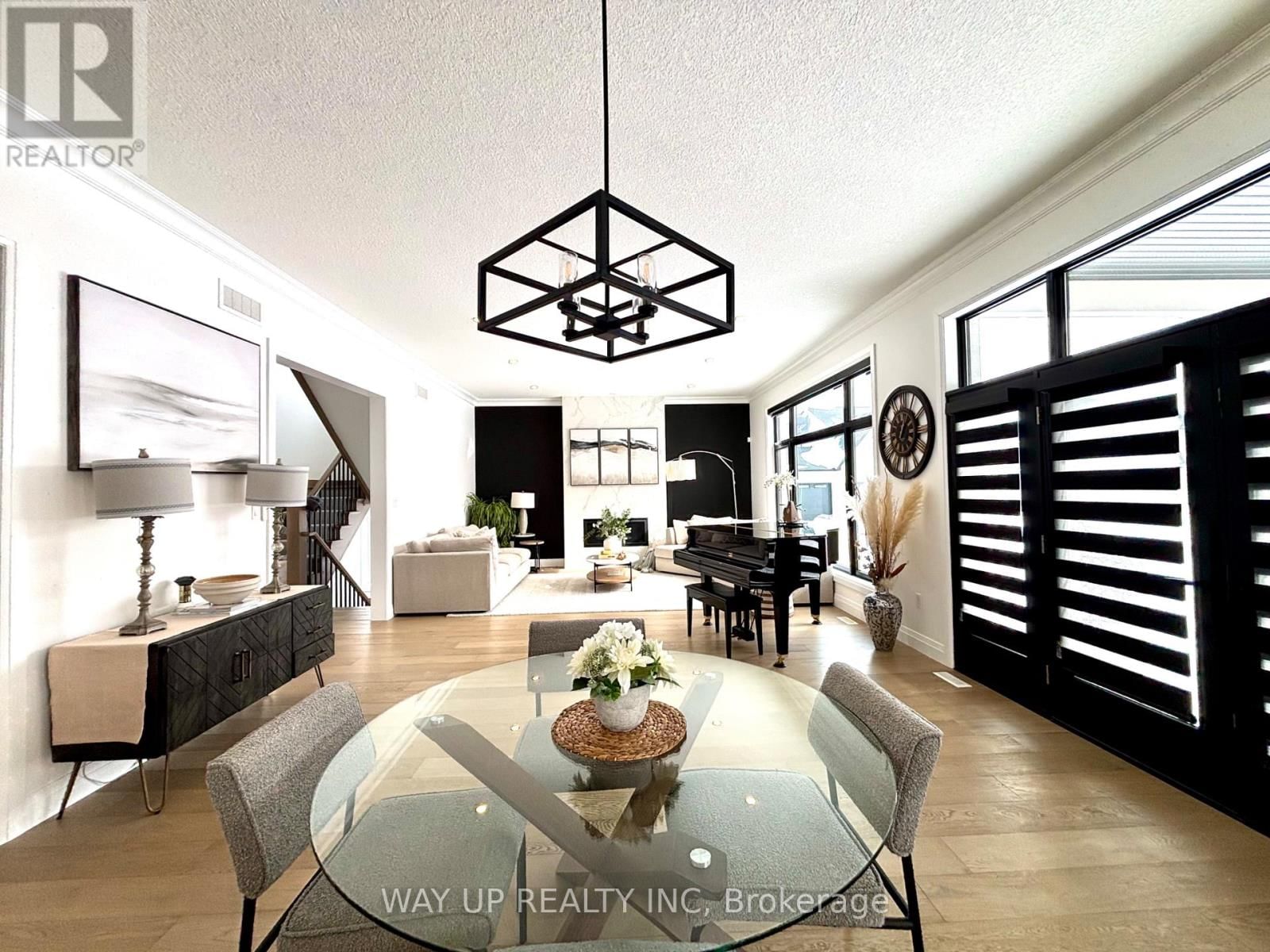 442 WARNER TERRACE Image 13