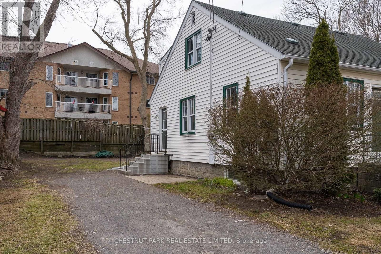 31 WASHBURN STREET Image 16