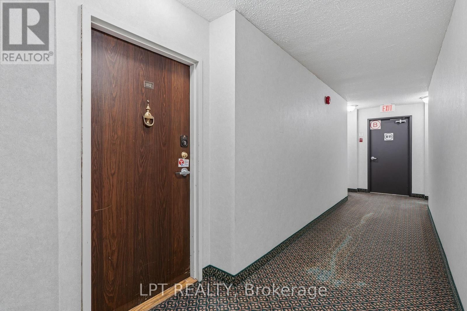 1112 - 555 BRITTANY DRIVE Image 6